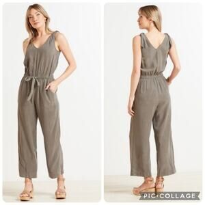 Evereve Olive Green Tie Straps  Dana Jumpsuit Women's Size Medium